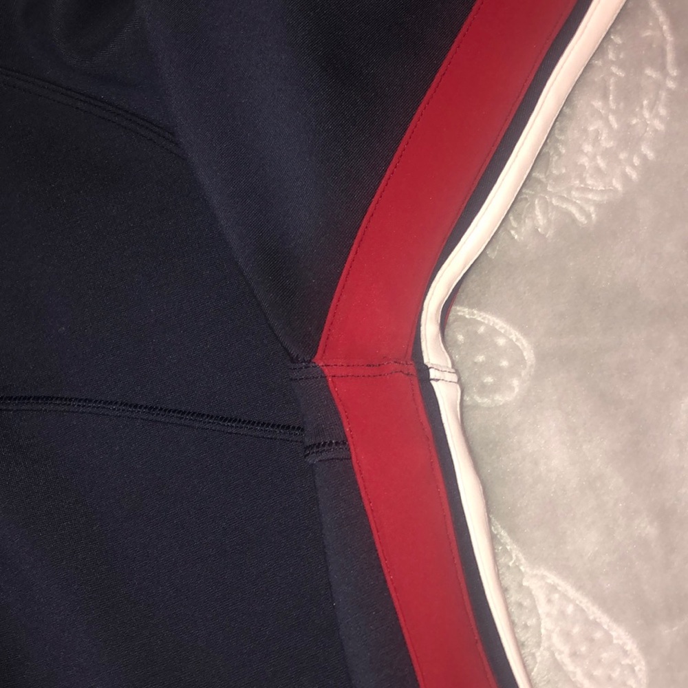 Lululemon Jacket - Picture 5 of 6